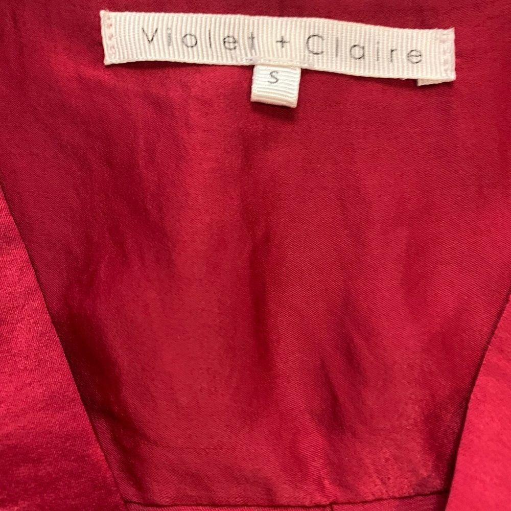 Violet + Claire Burgundy size S sleeveless top - Picture 5 of 9